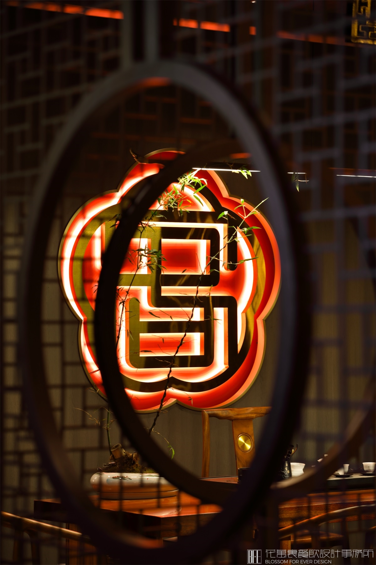 【客家皇子】餐饮店全案策划设计案例39